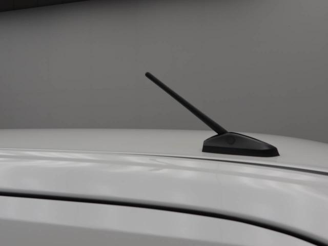 ムーヴキャンバス ストライプスＧターボ　ターボ　ワンオーナー　衝突回避支援ブレーキ　車線逸脱警報　バックカメラ　両側電動スライドドアキーフリープッシュスタート　ＬＥＤヘッドランプ　アイドリングストップ　エアバック　ＡＢＳ　ＣＶＴ（13枚目）