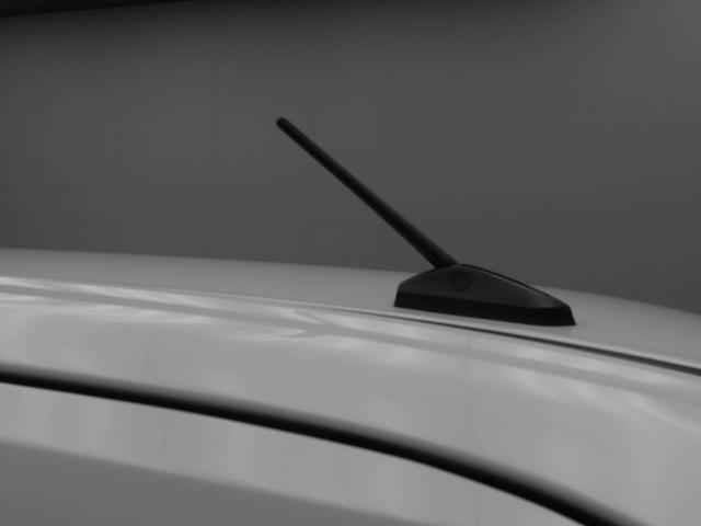 ムーヴキャンバス ストライプスＧターボ　アダプティブクルーズコントロール　ターボ　キーフリー　ＬＥＤヘッドライト　両側電動スライドドア　プッシュボタンスタート　障害物センサー　電動パーキングブレーキ　運転席・助手席シートヒーター　バックカメラ　オートエアコン（17枚目）