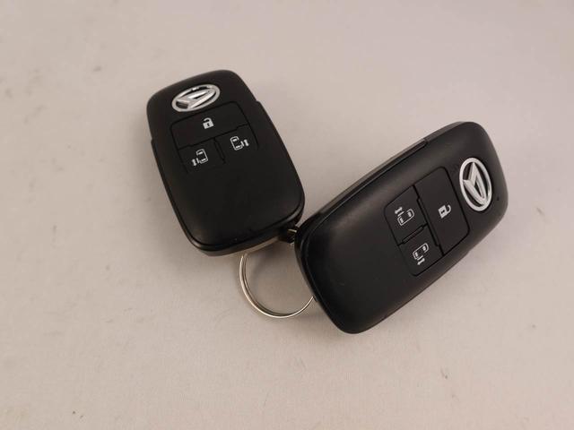 便利なキーフリーシステム搭載車！ドアの鍵の開閉も楽チン♪さらに・・・カギを挿さなくても、エンジンをかけれちゃいます！！