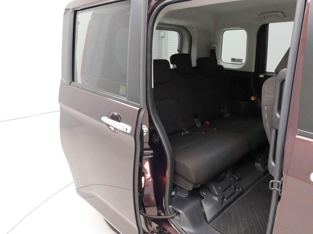 スライドドアは子供やお年寄りでも乗り降りしやすい！開口部が広いのでチャイルドシートへお子様を乗せるのも簡単です！狭い場所に駐車した時、壁や隣の車にドアをぶつける心配もありません。雨の日も濡れにくい！