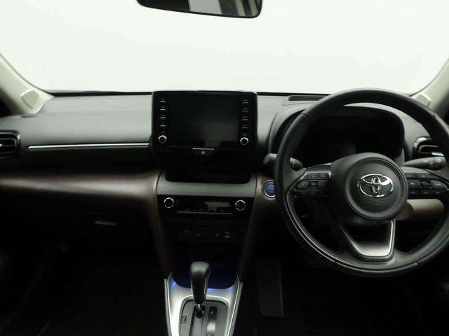 ヤリスクロス ハイブリッドＺ　全方位モニター　ナビ　ＥＴＣ　ナビ　テレビチューナー　バックカメラ　全方位モニター　キーフリー　イモビライザー　アイドリングストップ　ＥＴＣ　ハイブリッド車　アルミホイール　ＬＥＤヘッドライト　ワンオーナー　禁煙車（2枚目）