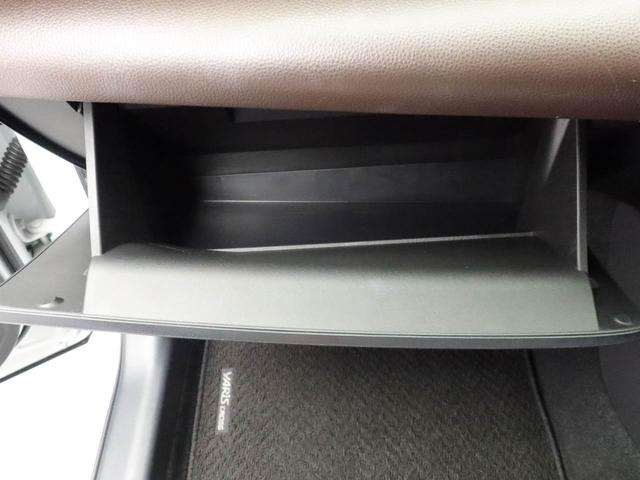 ヤリスクロス ハイブリッドＺ　全方位モニター　ナビ　ＥＴＣ　ナビ　テレビチューナー　バックカメラ　全方位モニター　キーフリー　イモビライザー　アイドリングストップ　ＥＴＣ　ハイブリッド車　アルミホイール　ＬＥＤヘッドライト　ワンオーナー　禁煙車（25枚目）