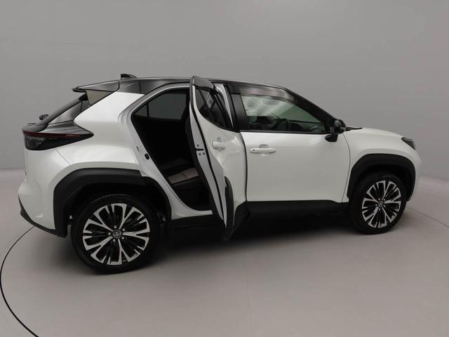 ヤリスクロス ハイブリッドＺ　全方位モニター　ナビ　ＥＴＣ　ナビ　テレビチューナー　バックカメラ　全方位モニター　キーフリー　イモビライザー　アイドリングストップ　ＥＴＣ　ハイブリッド車　アルミホイール　ＬＥＤヘッドライト　ワンオーナー　禁煙車（41枚目）