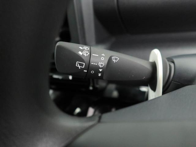 タント カスタムＸ　両側電動スライドドア　ＬＥＤヘッドライト　衝突軽減ブレーキ　プッシュボタンスタート　アイドリングストップ　スマートキー　障害物センサー　アルミホイール　電動格納ドアミラー　電動パーキングブレーキ　オートエアコン　運転席・助手席シートヒーター（27枚目）