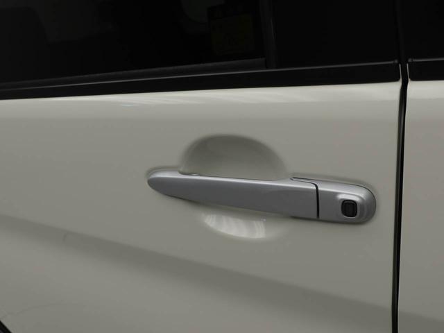 タント カスタムＲＳ　トップエディションＶＳ　ＳＡＩＩＩ　エアコン　パワステ　パワーウィンドウ　ＡＢＳ　エアバック　キーレス（17枚目）