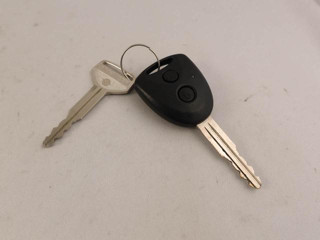 ムーヴ Ｌ　ＳＡ　キーレス　ＡＢＳ　電動格納式ドアミラー（8枚目）