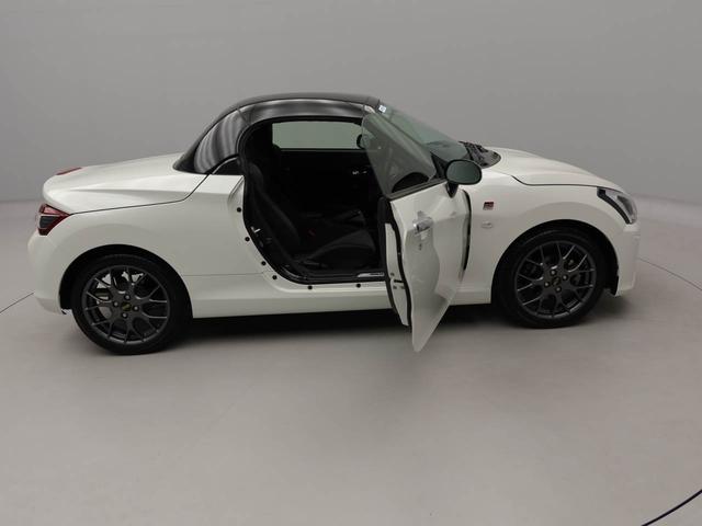 �̔��𓌊C�S���i���m�A�򕌁A�O�d�A�É��j�ɂ��Z�܂��ŁA�����X�\�ȕ��Ɍ��点�Ă��������Ă���܂��B