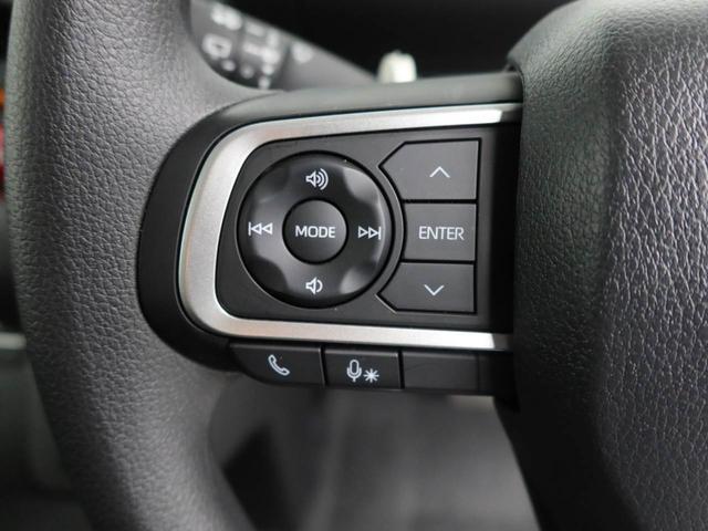 �X�e�A�����O�X�C�b�`�t���ł��B�^�]���ɑO������ڂ𗣂����ƂȂ��A�I�[�f�B�I�̑��삪�ł���̂ŁA���S�ȑ��s���T�|�[�g���܂��B