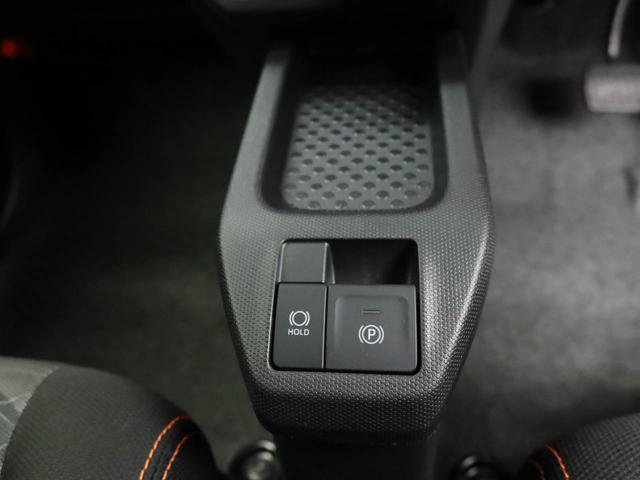 �w�悾���ő��삪�ł���u�d���p�[�L���O�u���[�L�v���ځB�I�[�g���[�h�̏ꍇ�A�V�t�g���u�o�v�����W�ɂ���Ǝ����Ńp�[�L���O�u���[�L���쓮���܂��B�܂��A�N�Z���𓥂ނƎ������������ׁA���i���X���[�Y�ł��B