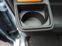 カップホルダーは運転席や助手席からちょうど手の届く位置です!!