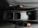 カップホルダーは運転席や助手席からちょうど手の届く位置です!!