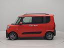 納車前に12ヶ月点検・エンジンオイル交換・ バッテリー交換・ワイパーゴム交換・キーレス、キーフリーの電池交換を実施しております。ダイハツの整備士がきっちりと点検したお車をお届けいたします!
