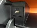 スマートフォンの充電等に使える電気製品の電源が車内でとれるアクセサリーソケットを装備しています