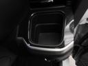カップホルダーは運転席や助手席からちょうど手の届く位置です!!