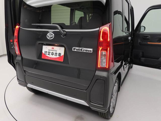 タント ファンクロスターボ　両側電動スライドドア　オーディオレス　バックカメラ　アルミホイール　ＬＥＤヘッドライト　アイドリングストップ　プッシュスタート　エアバック　ＡＢＳ　ＣＶＴ　キーフリー（17枚目）