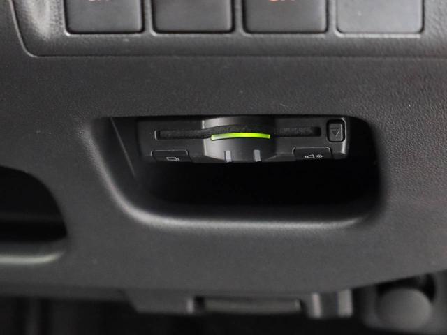 【ＥＴＣ】高速道路の料金所をストレスなく通過！話題のスポットやサービスエリアに多い「スマートＩＣ」利用時は必須のアイテムです。当店でセットアップを実施、ご納車当日からすぐにご利用いただけます！