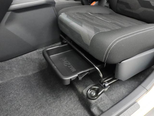 タフト Ｇ　ダーククロムベンチャー　ワンオーナー　ＬＥＤライト　誤発信抑制装置　衝突回避支援ブレーキ　プッシュスタート　スマートキー（10枚目）