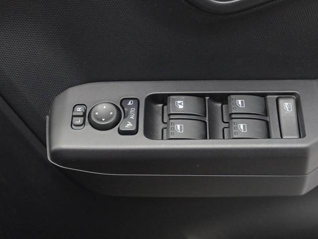 タフト Ｇ　ダーククロムベンチャー　ワンオーナー　ＬＥＤライト　誤発信抑制装置　衝突回避支援ブレーキ　プッシュスタート　スマートキー（18枚目）