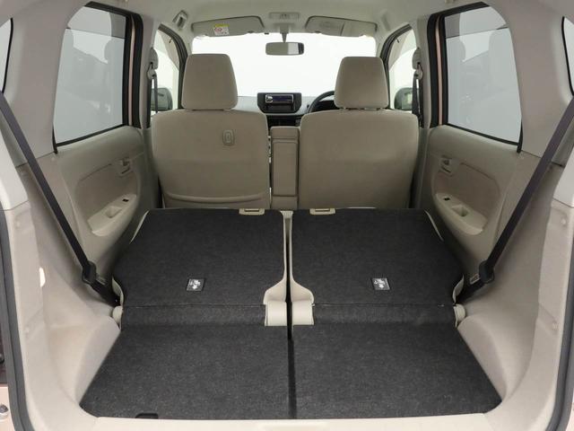 ラゲージルームだって広々です！シートを倒して更にお荷物積めちゃいます♪