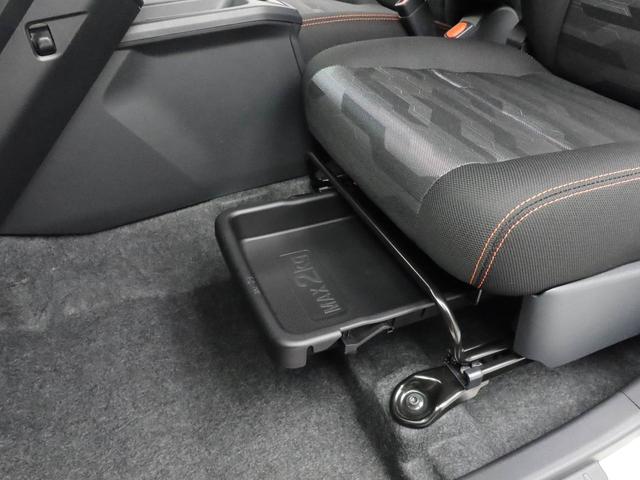 愛知ダイハツのお店では、ダイハツ車を知り尽くしたプロフェッショナルなサービススタッフが、専用の診断機器を使って各システムを点検しております。