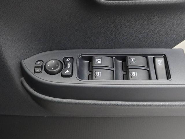 タント X LEDヘッドライト バックカメラ 両側電動スライドドア(18枚目)