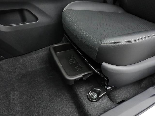 ロッキー プレミアムＧ　バックカメラ　アルミホイール　バックカメラ　キーフリー　イモビライザー　アイドリングストップ　アルミホイール　ＬＥＤヘッドライト　ワンオーナー　禁煙車（10枚目）