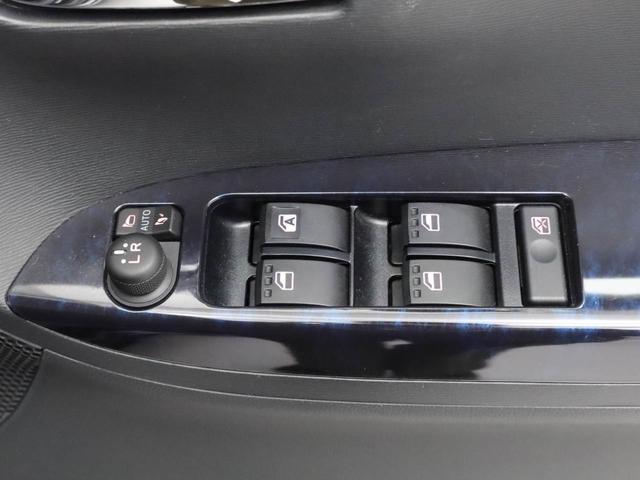 タント カスタムＲＳ　トップエディションＳＡＩＩ　ナビ　ＴＶ　ＥＴＣ　両側電動スライドドア　ＬＥＤヘッドライト　バックカメラ　アルミホイール　アイドリングストップ　プッシュスタート　エアバック　ＡＢＳ　ＣＶＴ　キーフリー（21枚目）