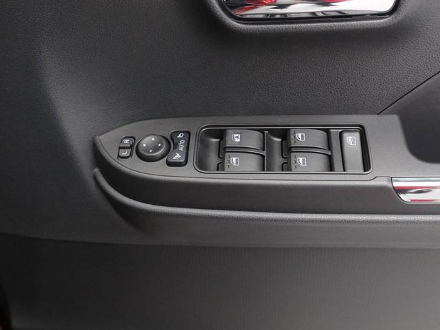 タント カスタムX ワンオーナー 両席電動スライドドア 誤発信抑制装置 衝突回避支援ブレーキ スマートキー プッシュスタートシステム(18枚目)