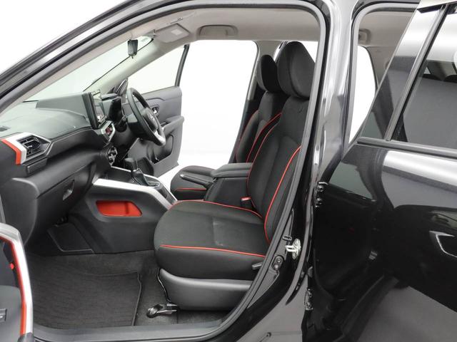 運転席＆助手席シートヒーター：座面を素早く温め寒い日でも快適にドライブできます。