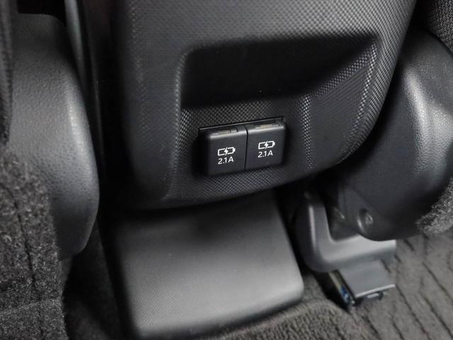 後席にもＵＳＢソケット。