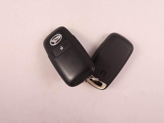 電子カードキー：キーのスイッチでドアの施錠開錠開錠ができます。