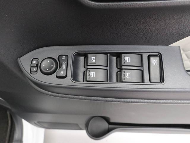 タント Ｘ　純正ナビ　ＴＶ　両側スライドドア／片側電動スライドドア　バックカメラ　ＬＥＤヘッドライト　アイドリングストップ　プッシュスタート　エアバック　ＡＢＳ　ＣＶＴ　キーフリー（17枚目）