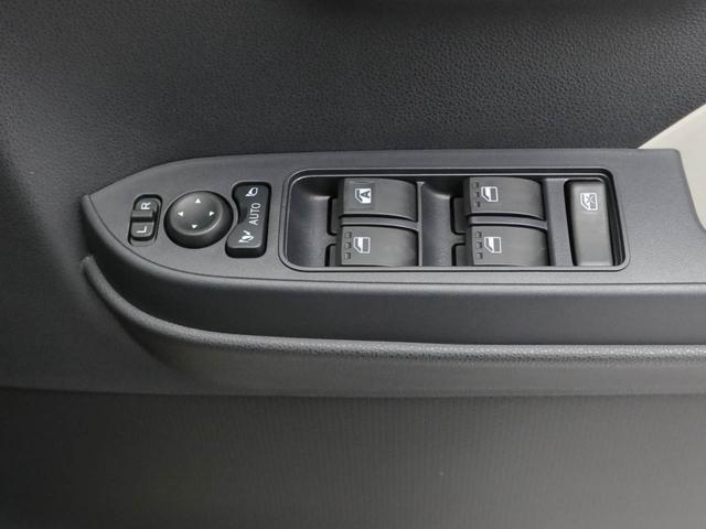 タント Ｘ　両側電動スライドドア　キーフリー　ＬＥＤヘッドライト　衝突軽減装備（17枚目）