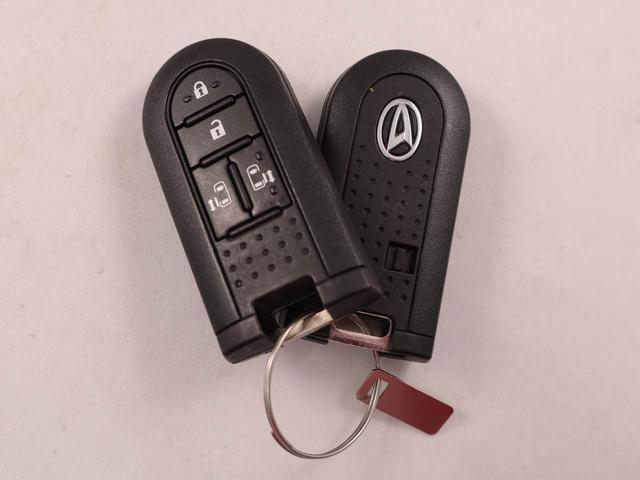 ���̒��ÎԂ̓��[���N���[�j���O���{�H�����ēW�����Ă���܂��B���q�l���C�����悭�h���C�u���Ē�����悤�Ɉ���䒚�J�ɍ�Ƃ��Ă��܂��I����X���ɂĂ��m�F���������B