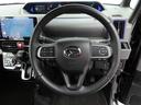 センターメーターで視界良好な運転席廻りです。運転時の視線移動が少なくて済むので安全性にも一役買ってくれますね。ぜひ一度ご覧になってください。見易さが違いますよ!