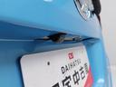 バックカメラ：　運転席の死角になる真後ろが確認できます。　駐車や切り返しが安心して行えます。（連動するナビ等の取り付けが必要になります）