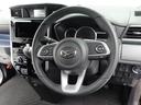 当社では全車、納車前にサービス工場で12ヶ月点検相当の整備を実施しております。そこで確認された不具合箇所は修理しておりますのでご安心下さい。