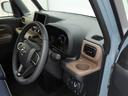 当社では全車、納車前にサービス工場で12ヶ月点検相当の整備を実施しております。そこで確認された不具合箇所は修理しておりますのでご安心下さい。
