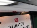 バックの苦手な初心者や女性にうれしいバックモニター 運転席の死角になる真後ろが確認できます。 (^^♪