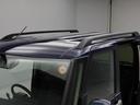 標準でルーフレール付き。荷物用キャリアやラックを取り付けるベースになり、アウトドア用品や荷物を載せる際に便利です。