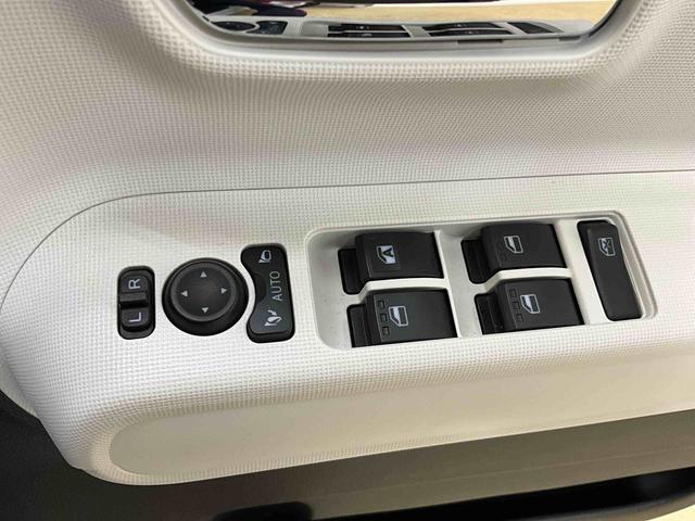 ムーヴキャンバス ストライプスＧターボ　プッシュスタートボタン　ホールド機能　両側電動スライドドア　両側電格ミラー　両側シートヒーター　クルーズコントロール（9枚目）
