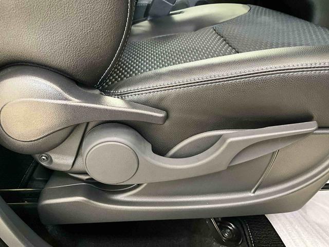 タント カスタムＲＳ　ワンオーナー　衝突軽減ブレーキ　認定中古車　両側電動スライドドア　電動パーキングブレーキ　オートブレーキホールド機能　運転席助手席シートヒーター　オーディオレス車（21枚目）