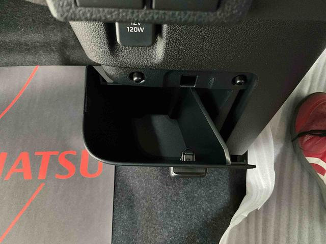 ムーヴキャンバス ストライプスＧ　届出済未使用車　バックカメラ　オートライト　オーディオレス　バックカメラ　両側電動スライドドア　オートライト　オートハイビーム　ＬＥＤヘッドライト　ＬＥＤフォグランプ　運転席助手席シートヒーター　電動パーキングブレーキ　アイドリングストップ（17枚目）