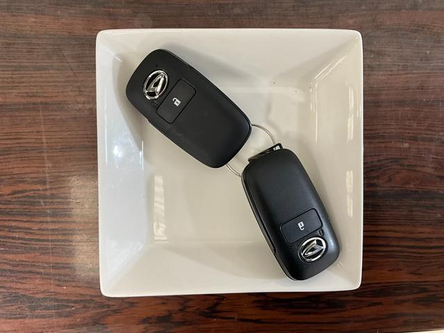 タフト Ｘ　４ＷＤ　ＬＥＤヘッドライト　高年式　低走行　バックカメラ　４ＷＤ　高年式　低走行　ＬＥＤヘッドライト　バックカメラ　被害軽減ブレーキ　ワンオーナー　電子カードキー　プッシュスタート　横滑り防止装置　スマートアシスト　被害軽減ブレーキ（18枚目）