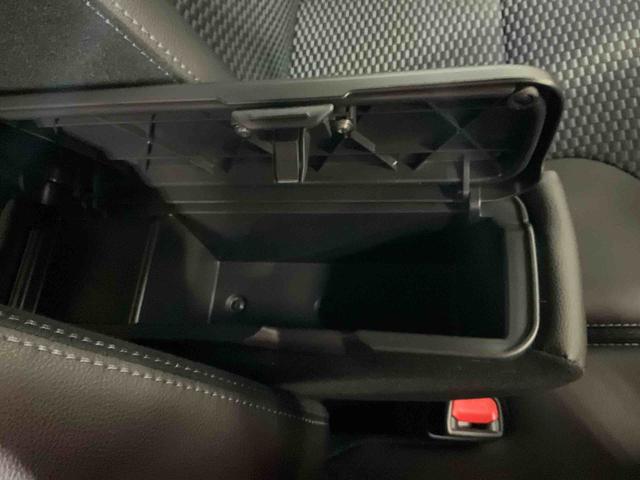タント カスタムＸ　届出済未使用車　前席シートヒーター　ワンオーナー　衝突軽減ブレーキ　認定中古車　運転席助手席シートヒーター　両側電動スライドドア　電動パーキングブレーキ　オートブレーキホールド機能　プッシュボタンスタート　スマートキー　オーディオレス車（17枚目）