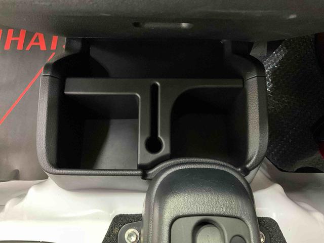 ハイゼットトラック ジャンボスタンダード　４ＷＤ　ＡＭ／ＦＭチューナー　ＡＢＳ　ジャンボ　スタンダード　４ＷＤ　ＡＭ／ＦＭチューナー　ＡＢＳ　被害軽減ブレーキ　代車　ワンオーナー　高年式　低走行　運転席助手席エアバッグ（8枚目）