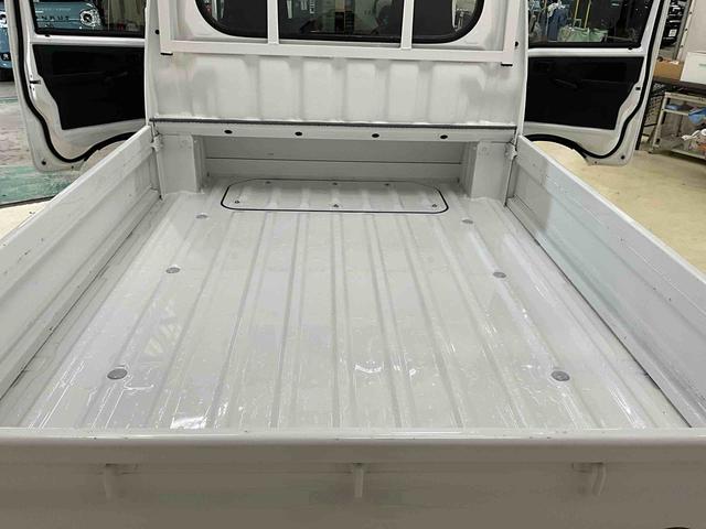 ハイゼットトラック ジャンボスタンダード　４ＷＤ　ＡＭ／ＦＭチューナー　ＡＢＳ　ジャンボ　スタンダード　４ＷＤ　ＡＭ／ＦＭチューナー　ＡＢＳ　被害軽減ブレーキ　代車　ワンオーナー　高年式　低走行　運転席助手席エアバッグ（15枚目）