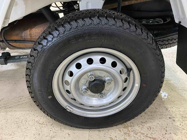 ハイゼットトラック ジャンボスタンダード　４ＷＤ　ＡＭ／ＦＭチューナー　ＡＢＳ　ジャンボ　スタンダード　４ＷＤ　ＡＭ／ＦＭチューナー　ＡＢＳ　被害軽減ブレーキ　代車　ワンオーナー　高年式　低走行　運転席助手席エアバッグ（35枚目）