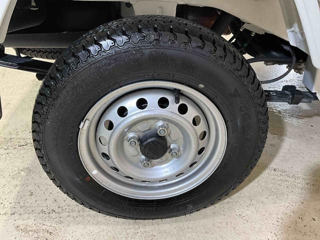 ハイゼットトラック ジャンボスタンダード　４ＷＤ　ＡＭ／ＦＭチューナー　ＡＢＳ　ジャンボ　スタンダード　４ＷＤ　ＡＭ／ＦＭチューナー　ＡＢＳ　被害軽減ブレーキ　代車　ワンオーナー　高年式　低走行　運転席助手席エアバッグ（36枚目）
