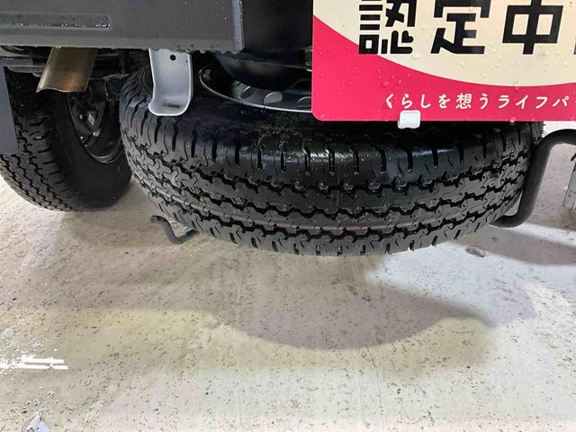 ハイゼットトラック ジャンボスタンダード　４ＷＤ　ＡＭ／ＦＭチューナー　ＡＢＳ　ジャンボ　スタンダード　４ＷＤ　ＡＭ／ＦＭチューナー　ＡＢＳ　被害軽減ブレーキ　代車　ワンオーナー　高年式　低走行　運転席助手席エアバッグ（38枚目）